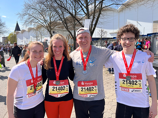 Hamburg Marathon Staffel 2023 - blue-expeditors-logistik-loesungen-hamburg-seefracht-luftfracht-lkw-transport